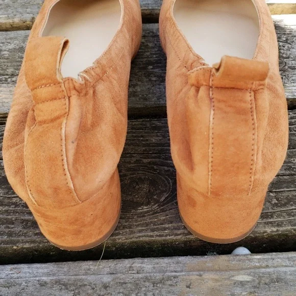 Everlane Tan Suede Heels - Picture 4 of 8